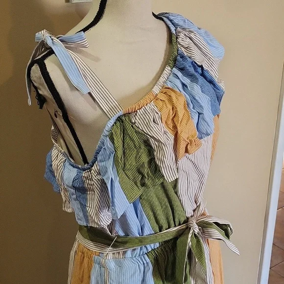 Lauren Conrad Dress - Picture 7 of 14